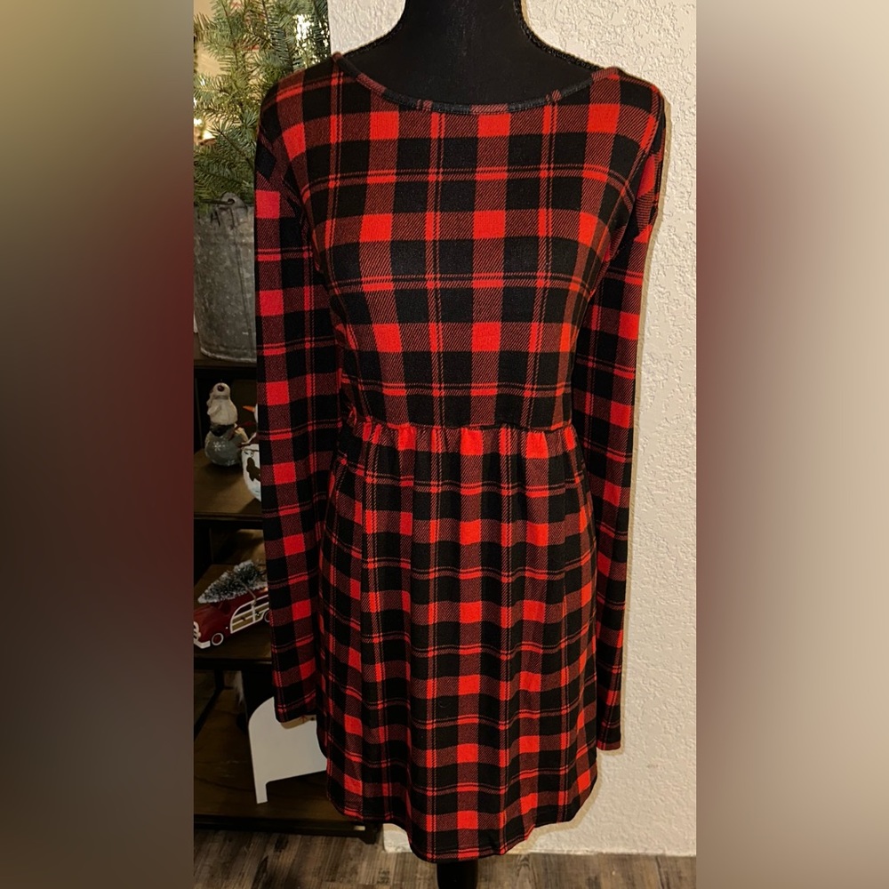 Agnes Orinda Buffalo plaid dress size 4x.  New without tag.